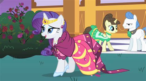 Image Rarity Following Prince Blueblood Into The Garden S1e26png