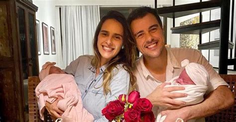 Joaquim Lopes E Marcella Foga A Celebram Meses Das Filhas G Meas