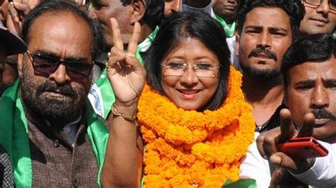 Jharkhand Assembly Election 2019 Jmm‘s Mahua Maji Files Nomination From Ranchi Seat Hindustan