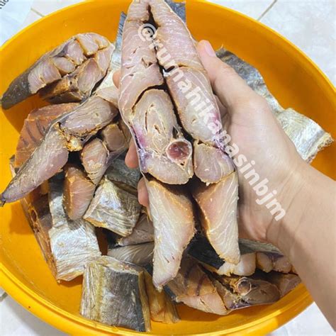 Jual Ikan Asin Telang Ikan Asin Tenggiri Khas Tabanio Kg Shopee