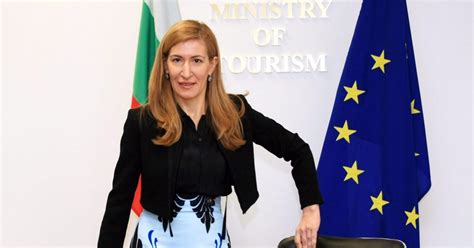 Мерките на Ангелкова: скромни, но от сърце - СТТА "Обединение Бъдеще за ...