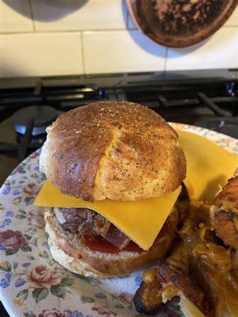 Homemade Bacon Cheeseburger On A Homemade Sourdough Style Brioche Bun My Go To Recipe Minced