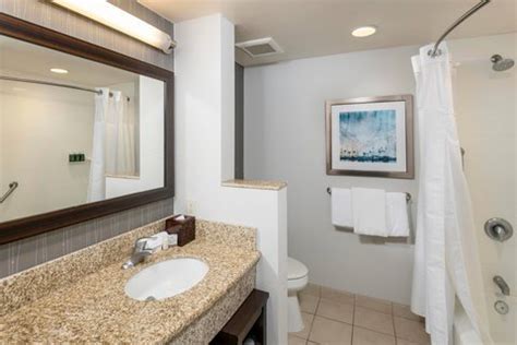 COURTYARD BY MARRIOTT SAN DIEGO OCEANSIDE - Updated January 2025 - 181 Photos & 154 Reviews ...