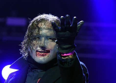 Slipknot's Corey Taylor, Jay Weinberg Offer Advice On Mask-Wearing | iHeart