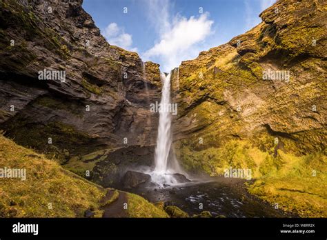 Cascada de kvernufoss fotografías e imágenes de alta resolución Alamy