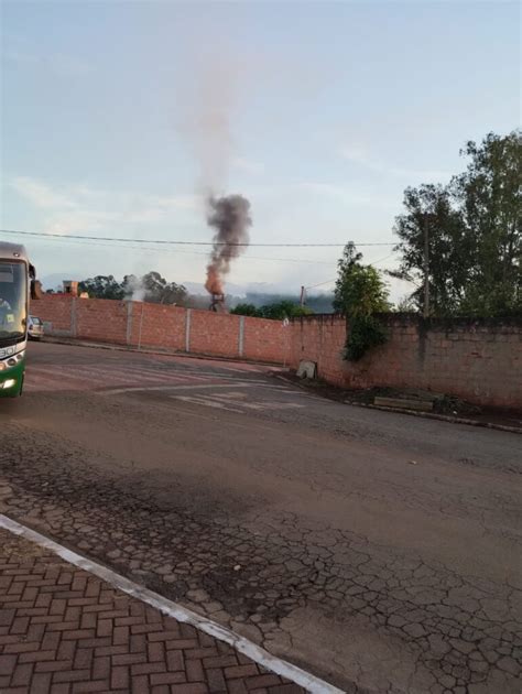 Moradores Denunciam Polui O Em Itatiaiu U Empresa Compara O Fato A