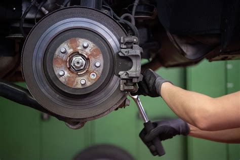 How Much Does It Cost to Replace Your Brakes and When to Do It?