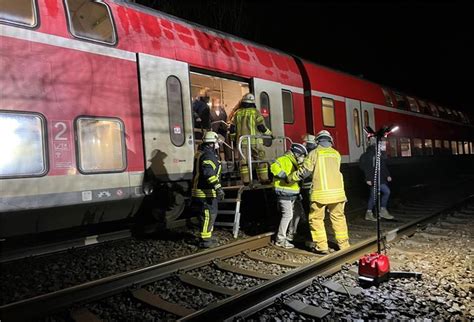 Zwischen Bremerhaven und Bremen Schaden an der Oberleitung sorgt für