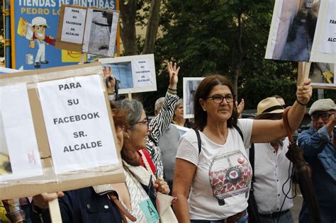 Sociedad Fotos De La Manifestaci N De Los Vecinos De La Bajadilla