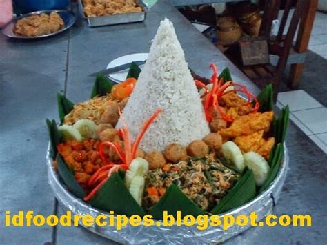 Tumpeng Nasi Putih Urapan Newstempo