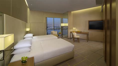 Dubai Luxury Hotel Accommodation | Hyatt Regency Dubai Creek Heights