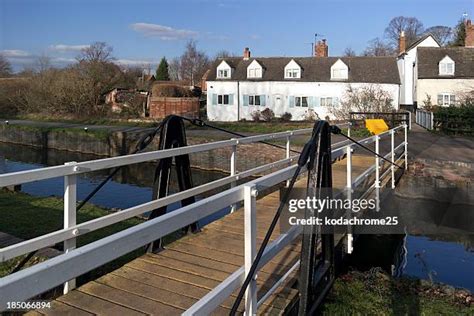 13 Droitwich Canal Stock Photos, High-Res Pictures, and Images - Getty ...