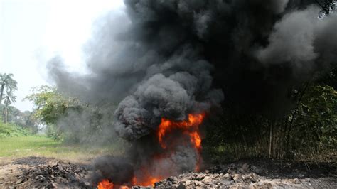 Nigerian City Of Port Harcourt Is Dealing With With A Mystery Soot Air