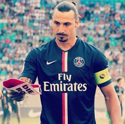 Ibra Good Soccer Players, Football Players, Dress Quotes, Soccer Stars, Paris Saint-germain, Man ...