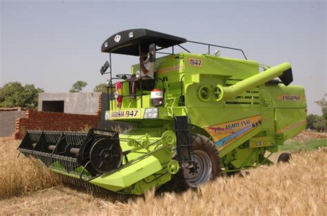 Heavy Duty Self Harvester Combine At Best Price In Nabha J K Agro