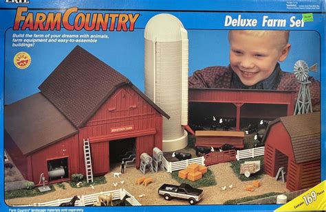 Ertl Farm Country Deluxe Farm Set 169 Pieces