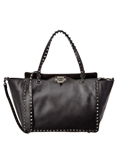 Valentino Garavani Noir Rockstud Rolling Medium Leather Tote In Black