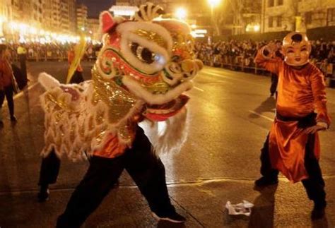 Joan Rib Se Apunta A La Cabalgata Del Nuevo A O Chino Tras Ningunear