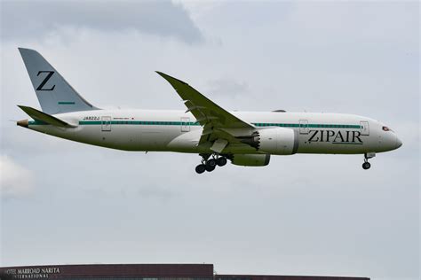 ジップエア Boeing 787 8 Dreamliner JA822J 成田国際空港 航空フォト by tuna さん 撮影2020年