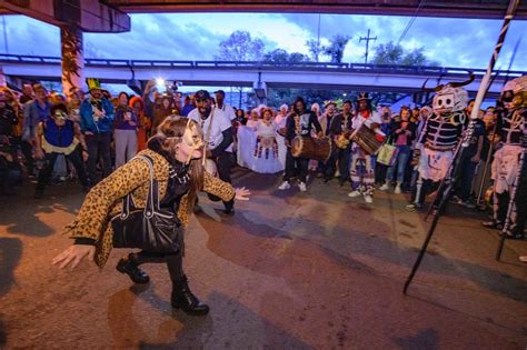 Photos Skull And Bone Gang Wake Up Treme For Mardi Gras