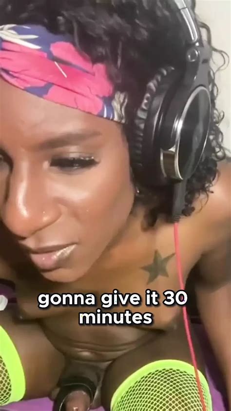 Neon Fuck With A Slut Norwegian Shemale Amateur Amateur Porn Xhamster