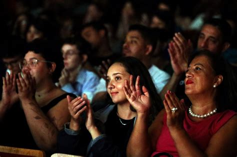 Mostra Comemorativa 30 Anos Do Festival De Cinema De Vitória Abertura Celebra Três Décadas De