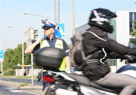 Policjanci Z Drog Wki Na Medal Zdj Cia Wiadomo Ci Radom Radom Pl