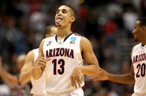 The Going Gets Tough But Arizona Survives In Ncaa Tournament Los