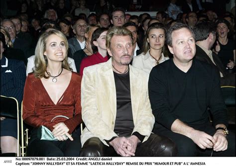 Photo Laeticia Et Johnny Hallyday Et Andr Boudou Lors De La Remise