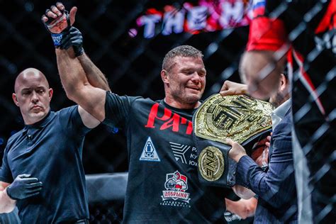 Anatoly Malykhin Annihilates Reinier De Ridder Asian MMA