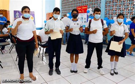 Contin A Entrega De Bonos Complementarios A Bachilleres En Managua