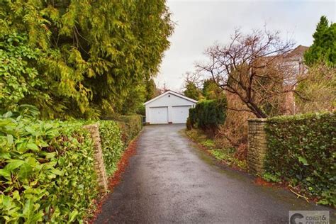 Old Totnes Road Newton Abbot Tq12 4 Bedroom Detached House For Sale