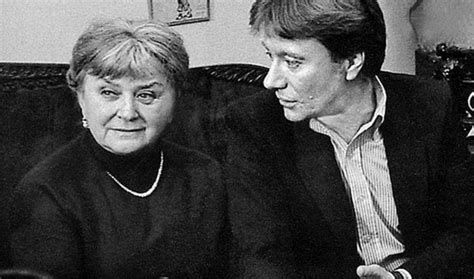5 главных «маменькиных сынков» советского кинематографа | Звезды, шоу ...