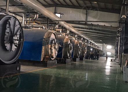 Batch Tire Plastic Pyrolysis Plant Henan Lvkun Environmental Protection