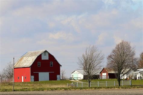 These 12 Charming Farms In Indiana Will Make You Love The Country