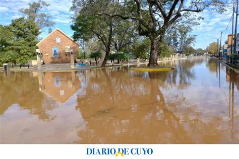 M S De Evacuados En Concordia Por La Crecida Del R O Uruguay