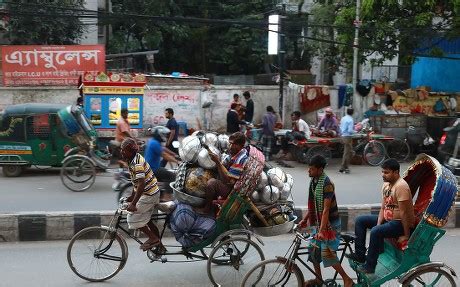 Man Carries Scores Pots On Rickshaw Editorial Stock Photo Stock Image