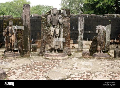 Polonnaruwa Viereck Stockfotos Und Bilder Kaufen Alamy