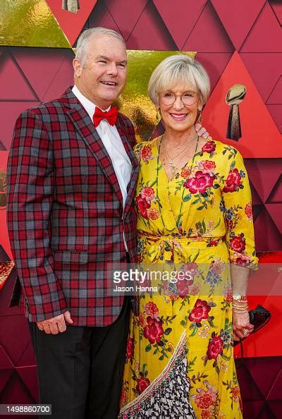 Lamar Hunt Jr and his wife walking the red carpet at the Kansas City ...