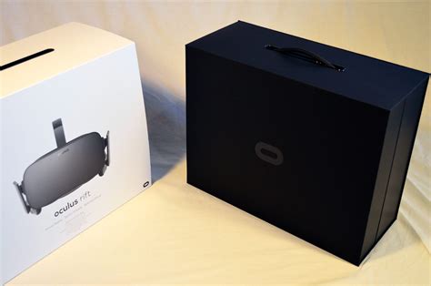 Unboxing the New Oculus Rift Step-by-Step in Pictures – Road to VR