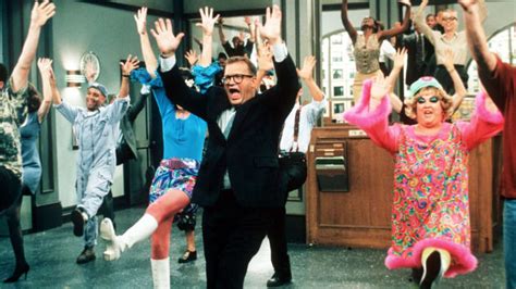 Let Us Stream 'The Drew Carey Show' You Cowards