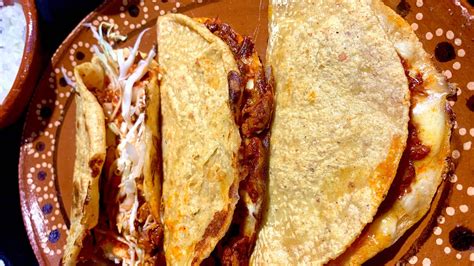 Quesadillas De Chicharron Prensado Como Las Del Mercado Youtube