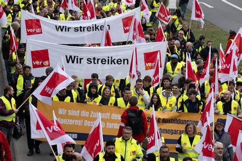 Streik Beim Lufthansa Bodenpersonal Verdi Lehnt Angebot Ab