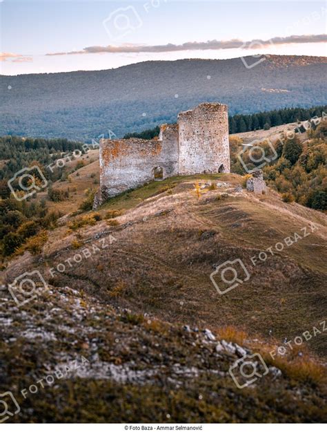 Bilaj Kula Preuzmite Fotografiju Foto Baza