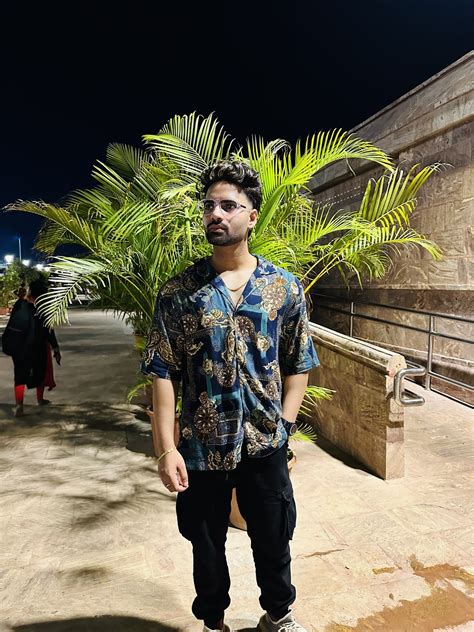 Hard Maddy No Gay Indian Male Escort In Kolkata