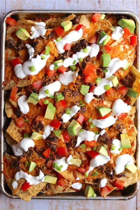 Easy Ground Beef Nachos Recipe | The Hungry Hutch