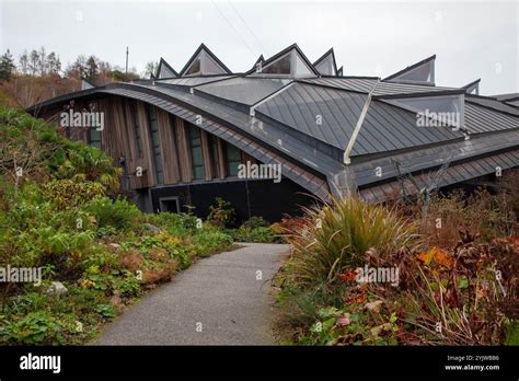 Core Building At Eden Project Cornwall Stock Photo Alamy