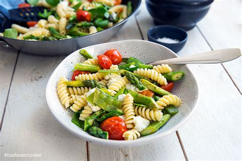 Pasta Mit Gr Nem Spargel Tomaten Zuckerschoten Madame Cuisine