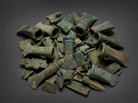 Flipboard: Mystery over 'extraordinary' haul of Bronze Age weapons ...