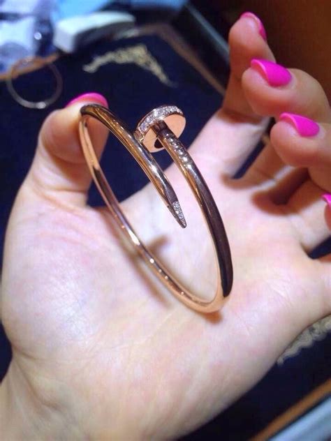 Apple Fashion Top Cartier Love Bracelet Knock Off For You